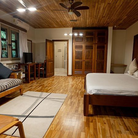 Esther'S Hotel Accra Eksteriør billede