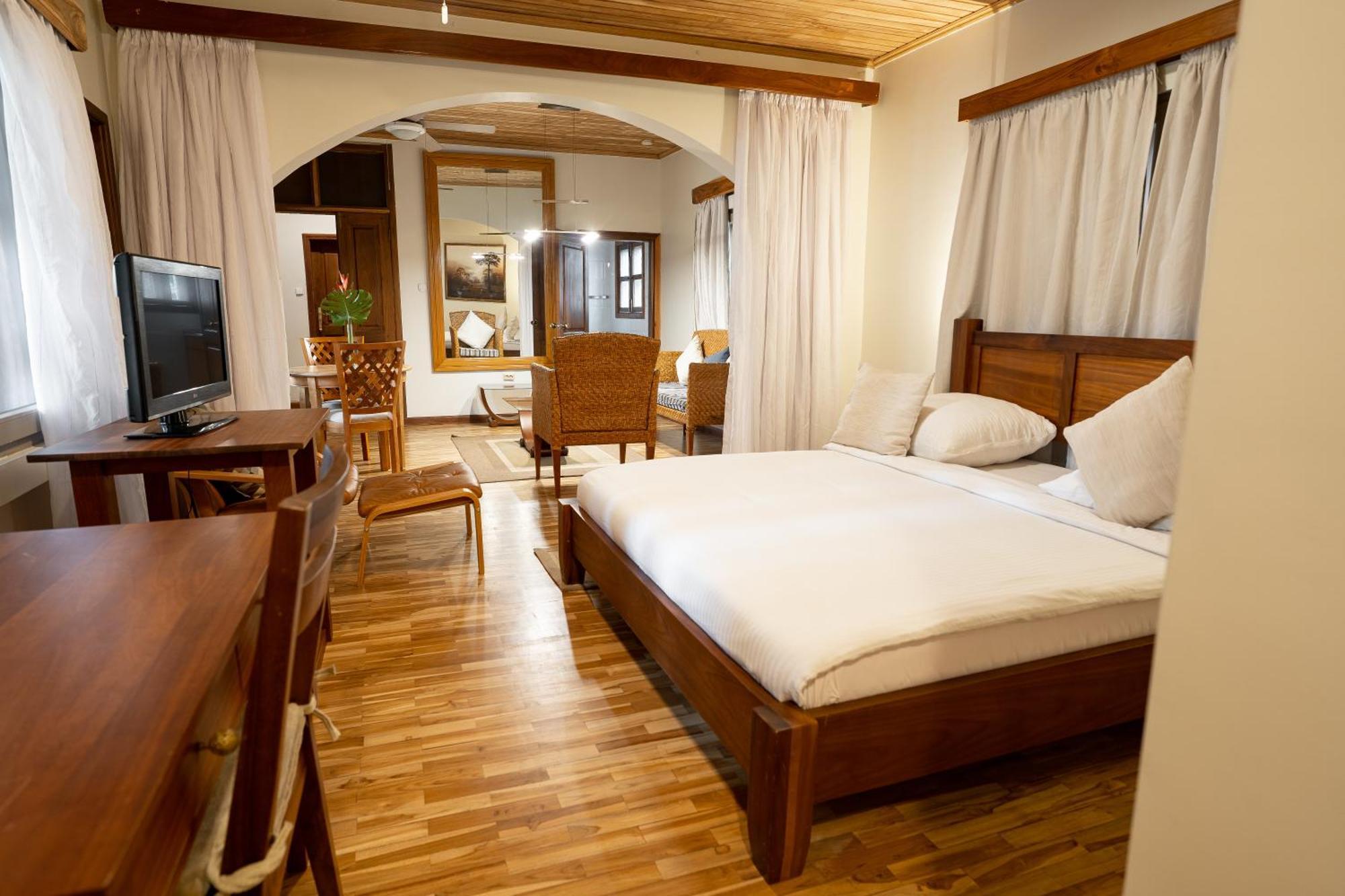 Esther'S Hotel Accra Eksteriør billede