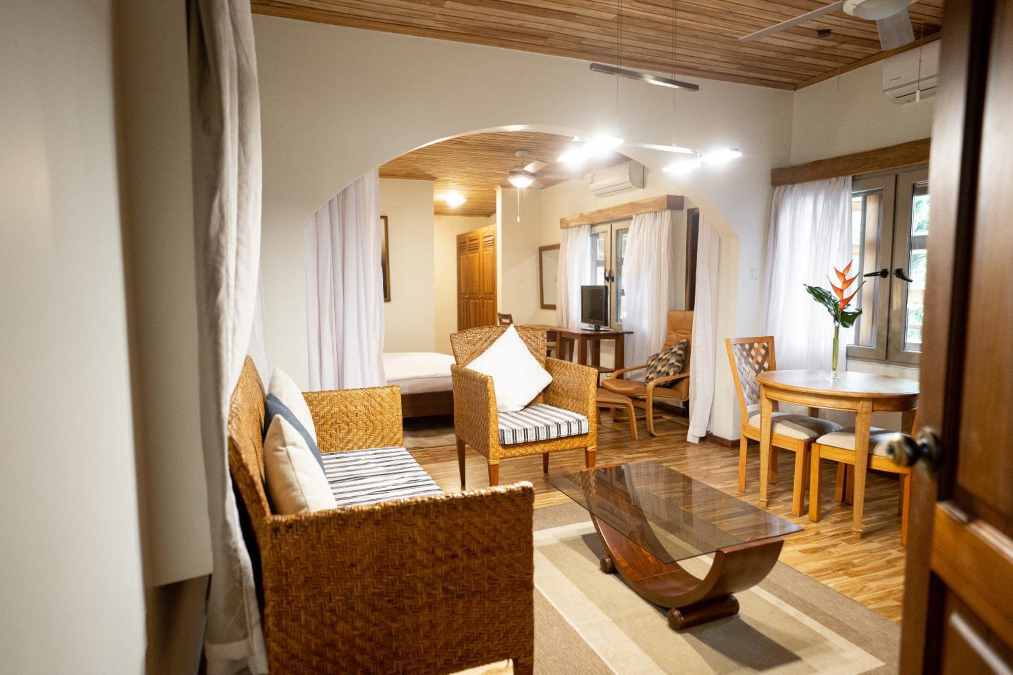 Esther'S Hotel Accra Eksteriør billede