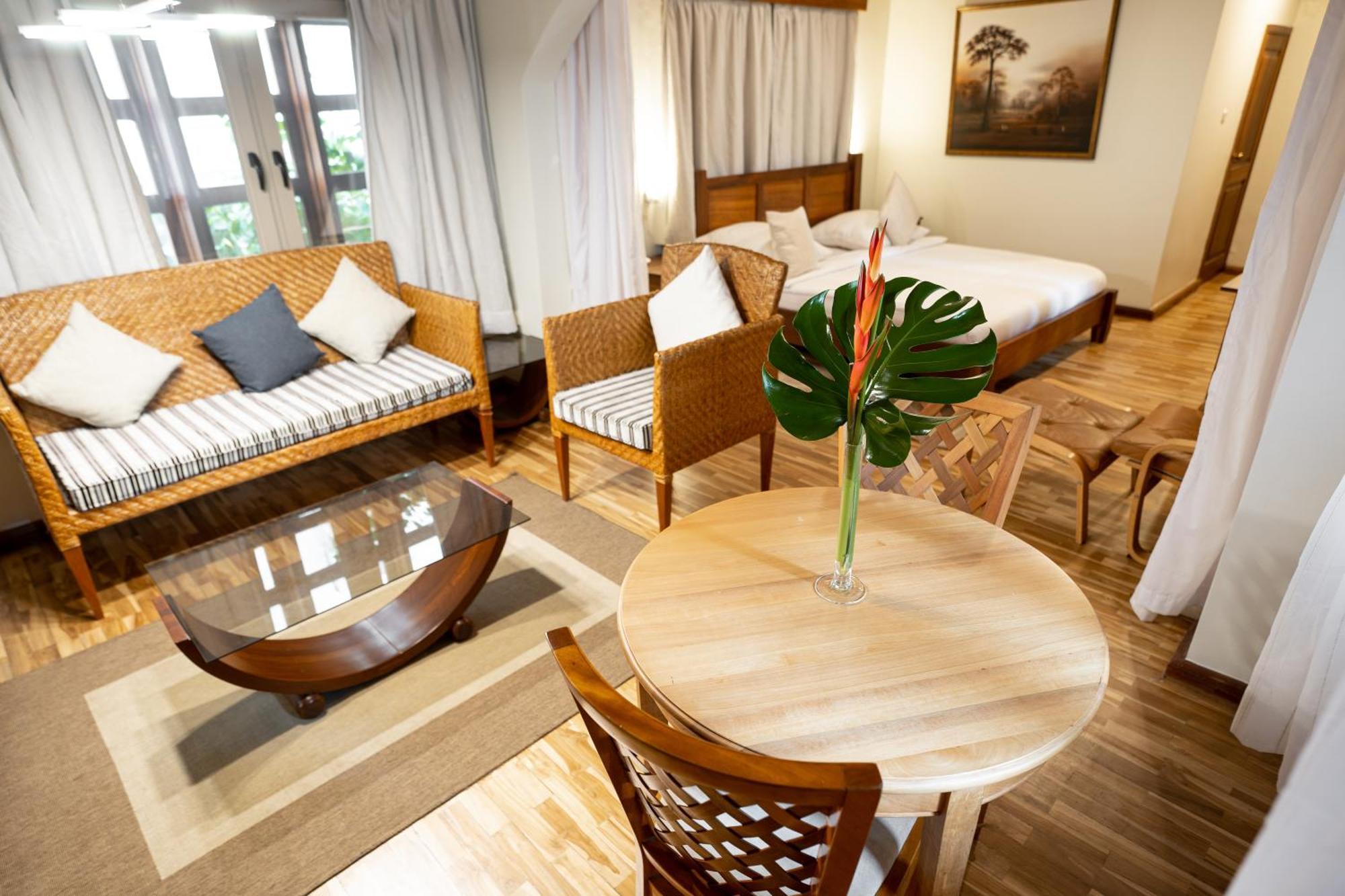 Esther'S Hotel Accra Eksteriør billede