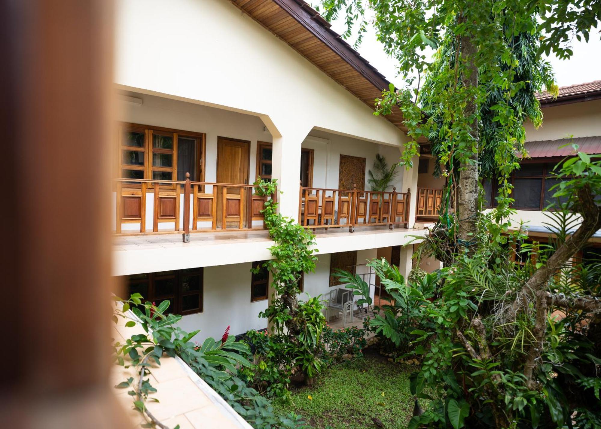 Esther'S Hotel Accra Eksteriør billede