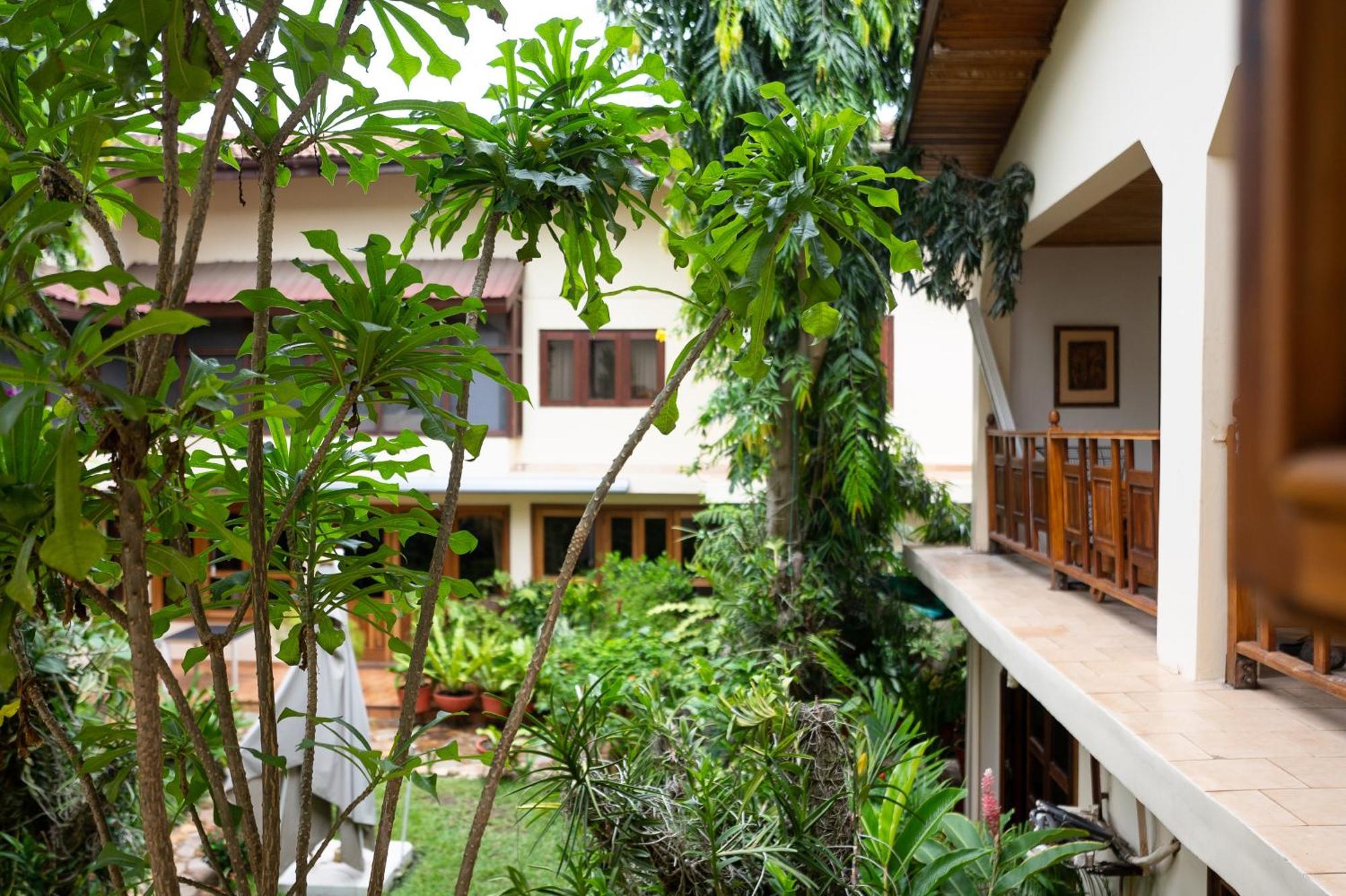 Esther'S Hotel Accra Eksteriør billede