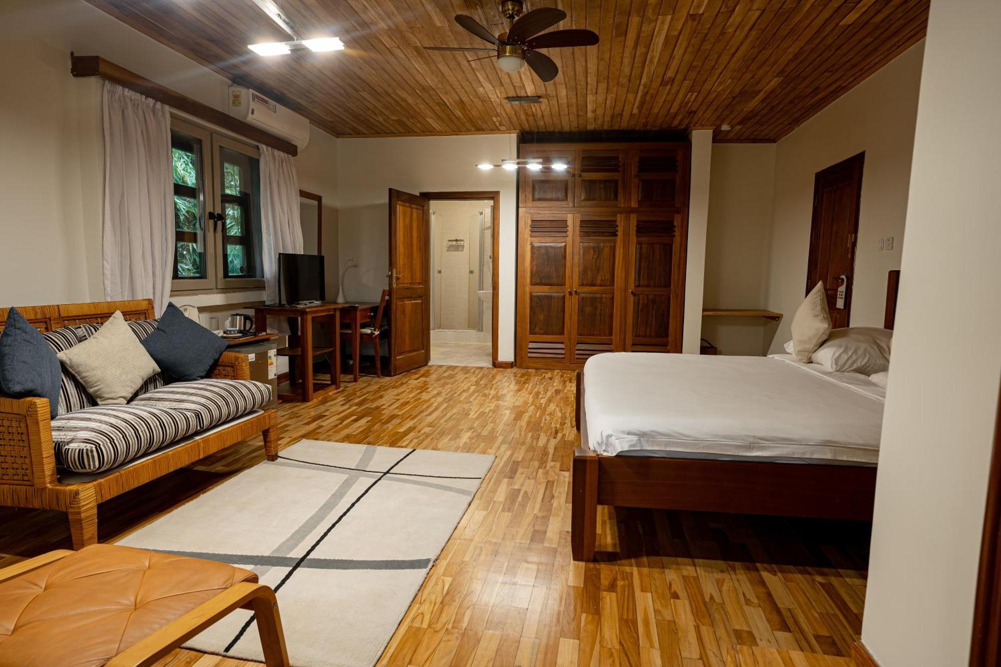 Esther'S Hotel Accra Eksteriør billede